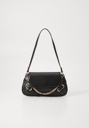 Must have käsipakiga must nahast käekot, millel on struktureeritud kuju, pikk õlapael, kuldne kettaktsent ja klambrite detailid külgedel.