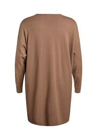 Bronzos-rudos spalvos megztinis ilgomis rankovėmis, laisvo silueto, su plačiu kaklo iškirpimu ir ribinėmis rankogaliais. Minkšta tekstūra ir paprastas dizainas be papuošimų.