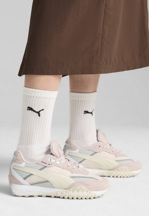 Puma BLKTOP RIDER - Sneakers basse - island pink-mauve mist
