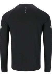 Zwarte sportieve longsleeve shirt met een gladde, rekbare stof, ronde halslijn en minimalistische branding op de achterkant en mouwen.