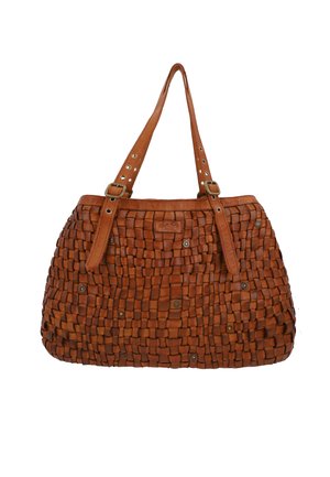 Geweven bruin leren handtas met twee handvatten, metalen studs en een ruime opzet, die een textuurafwerking en ingewikkeld patroon laat zien.