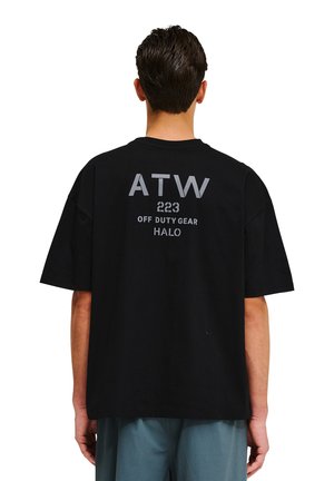 HALO GRAPHIC BOXY - T-shirts print - black griffin griffin