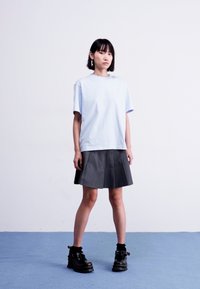 Jordan ESSEN TEE CORE - T-shirts basic - hydrogen blue