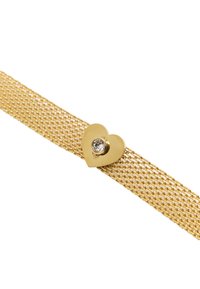 Złota bransoletka z siateczki z zapięciem w kształcie serca ozdobionym przezroczystym kryształkiem. Projekt jest gładki, o fakturze przypominającej plecionkę.