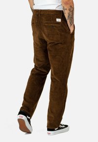 Reell REGULAR FLEX - Chino - brown cord