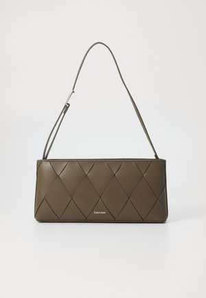 Calvin Klein ELONGATED SHOULDER BAG - Käekott - teak