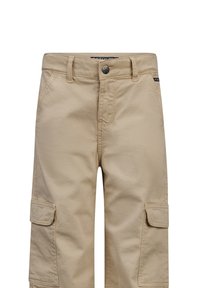 Beige cargoshorts met een knoopsluiting, riemlussen en zijzakken met klep. Gemaakt van duurzaam katoenstof met een soepele textuur.
