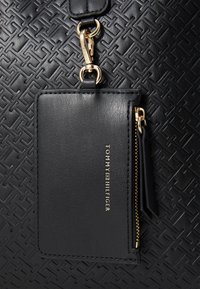 Tommy Hilfiger ICON SATCHEL MONO - Shoppingveske - black