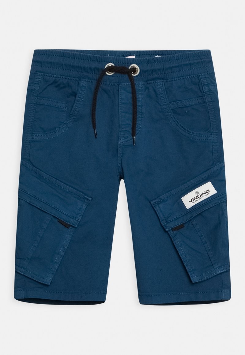 Shorts cargo bleus avec une taille élastique, cordon de serrage, deux poches avant et deux poches latérales. Comprend un patch logo sur la jambe droite.