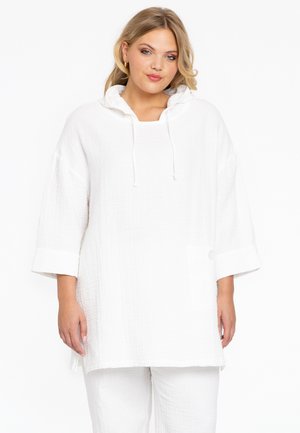 Weißer Longsleeve-Pullover aus strukturiertem Stoff, mit Kapuze, Fronttasche und aufgerollten Bündchen für eine lockere Passform.