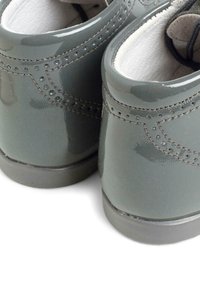 Pisamonas Šněrovací boty - gris