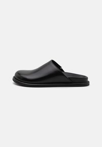 OPTIMISM PILLOW WALK - Pantolette flach - open black