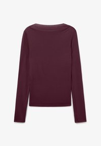 Unselected, red