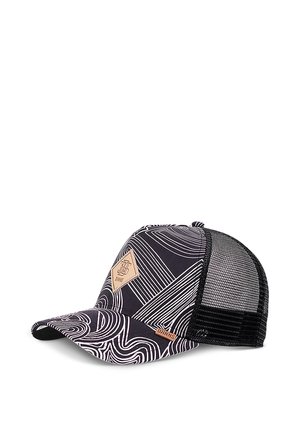 Gorra en blanco y negro con un patrón de líneas onduladas, parte trasera de malla y un parche de cuero marrón claro en la parte frontal. Diseño de visera curva.