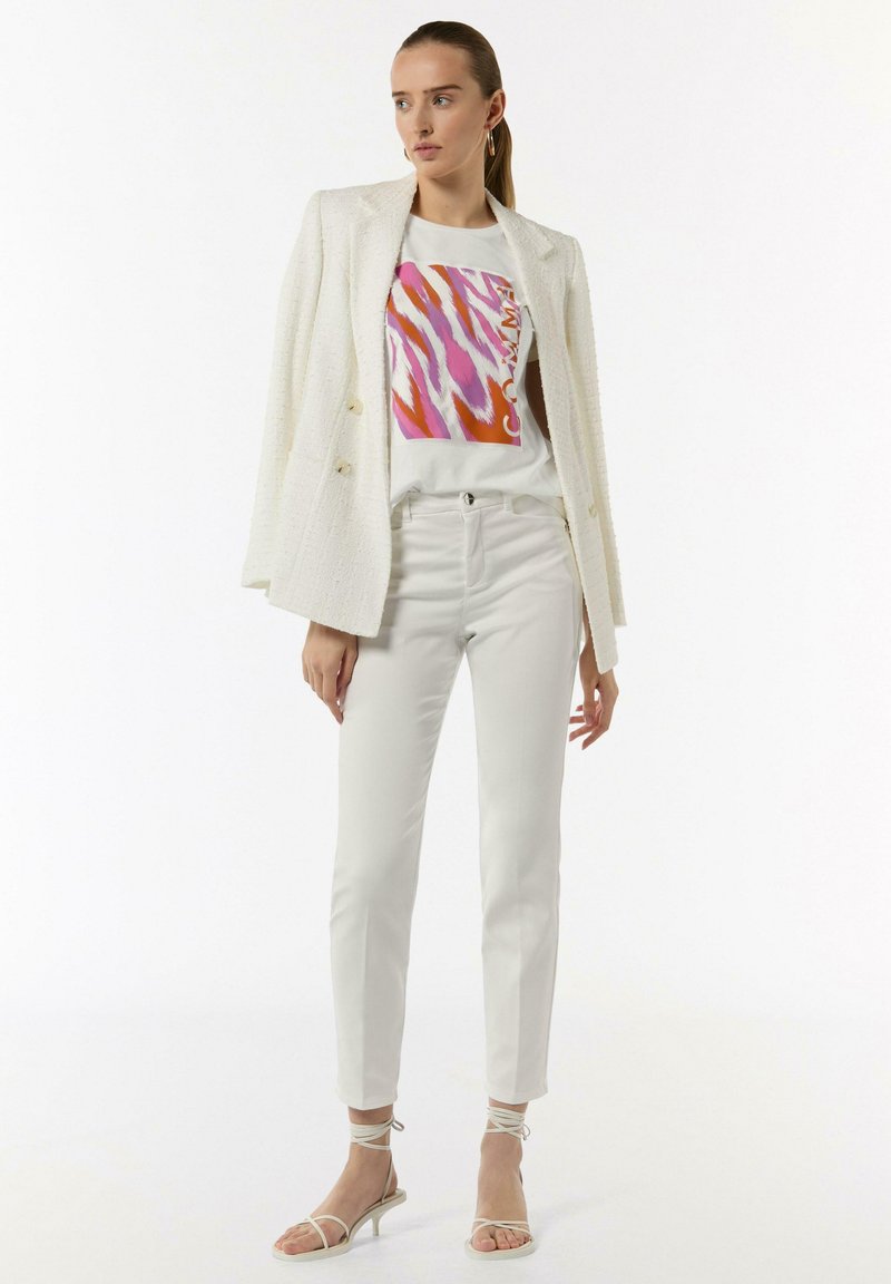 comma MIT FRONT - Print T-shirt - weiß