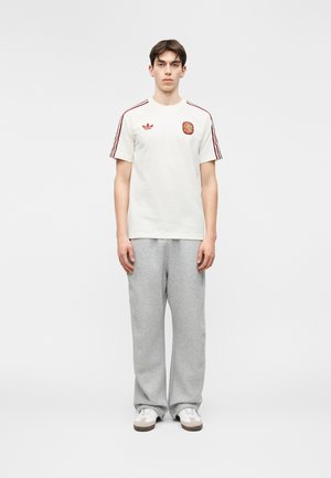 adidas Originals SPAIN ORIGINALS LIFESTYLE - Sportiniai marškinėliai trumpomis rankovėmis - off-white