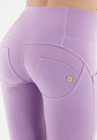 Freddy PUSH UP VITA ALTA  DRILL LOGICO - Pantalones - lilla