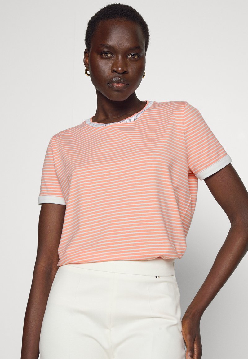 Damen T-Shirts | BOSS EMASA T-Shirt print open miscellaneous/nicht definiert - KO39553 Damen T-Shirts | BOSS EMASA T-Shirt print open miscellaneous/nicht definiert - KO39553