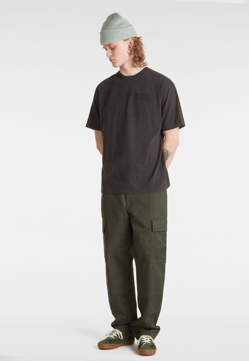 Vans MTE RIBCAGE REVERSIBLE - Triko s potiskem - black