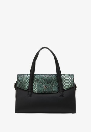 Sort læder taske med en struktureret grøn slange-mønster flap, rektangulær form, to håndtag og subtile metalliske detaljer.