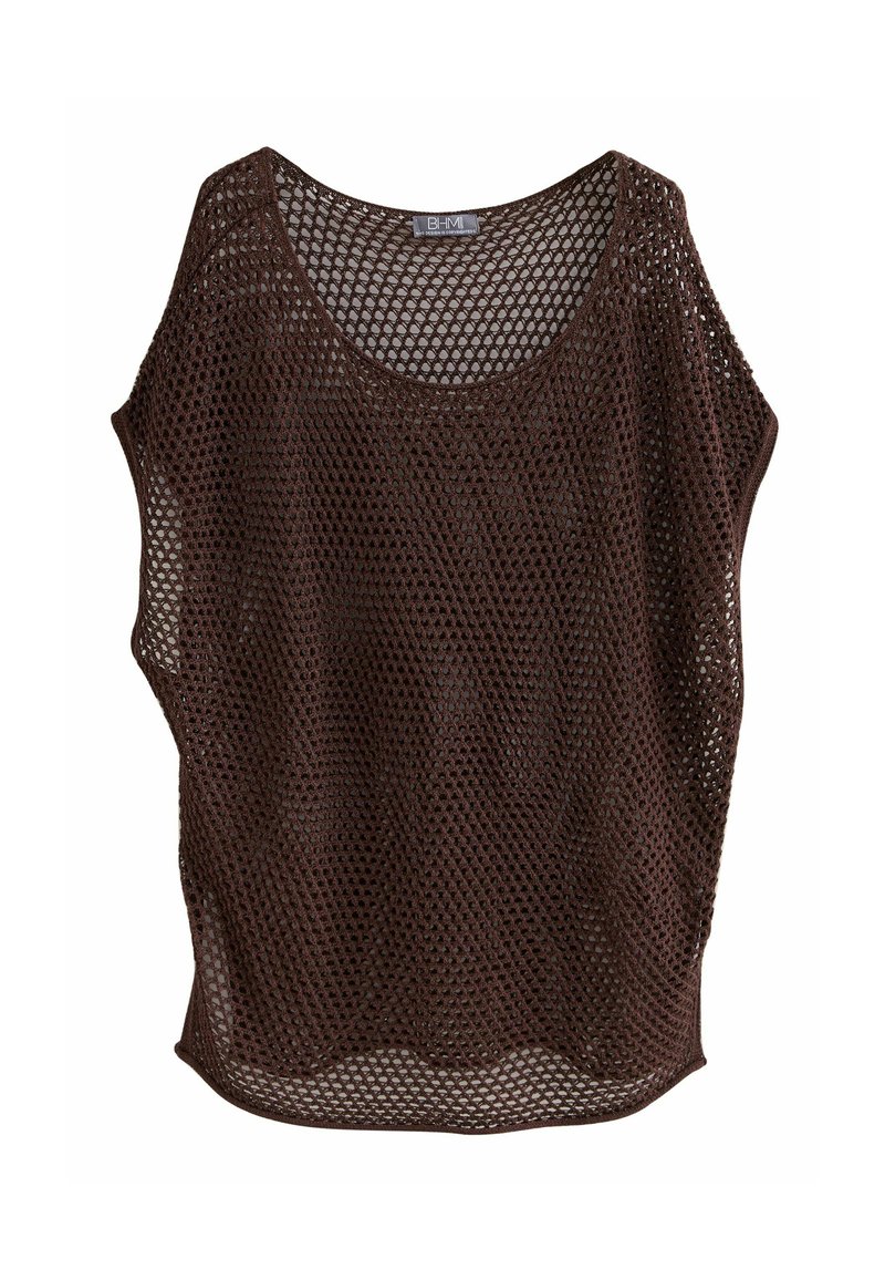 Hnědý síťovaný top s volným, oversized střihem. Má široký výstřih a krátké rukávy, které ukazují texturovaný, otevřený tkaninový vzor.