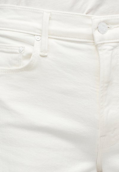 Λευκά τζιν από denim με κλασικό σχεδιασμό πέντε τσεπών, λεπτή υφή υφάσματος και λευκή ραφή με ομαλή υφή και κούμπωμα με κουμπί.