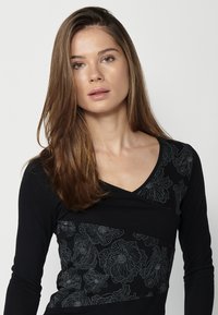 Koroshi Bluză cu mânecă lungă - black