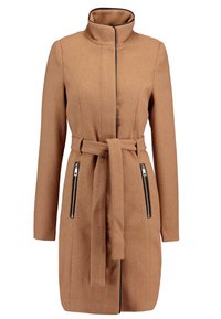 Vaaleanruskea villasekoitteen takki, jossa on korkea kaulus, vetoketjulliset taskut ja solmittava vyö. Ominaisuuksiin kuuluu tyylikäs muotoilu ja teksturoitu kangas.