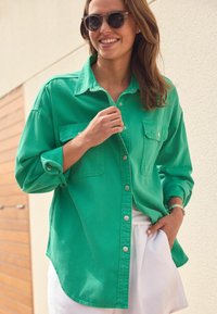 Next LOOSE FIT DENIM - Blúzka so zapínaním na gombíky - green
