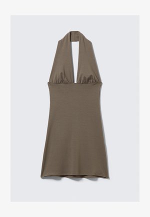 Sukienka na halter w oliwkowym kolorze, wykonana z miękkiego, elastycznego materiału. Posiada marszczoną talię i rozszerzany dół, o gładkiej fakturze.