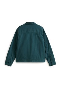 Veste en coton bleu-vert avec un col, des manches longues et une coupe droite. Comprend un empiècement au dos et des poignets à boutons pour un ajustement réglable.