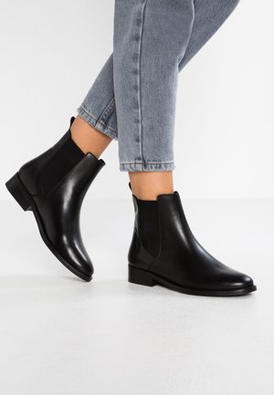 Stiefelette - black