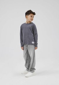 Name it - STRAIGHT FIT - Široke kavbojke - light grey denim Miniaturna slika 1
