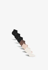 Δεν επιλέχθηκε, mocha mousse black