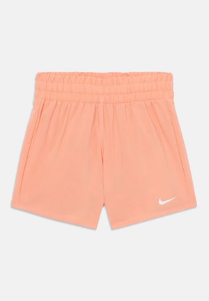 Shorts de Nike en un brillante color coral, hechos de un material ligero. Presentan una cinturilla elástica y un logo blanco en la pierna izquierda.