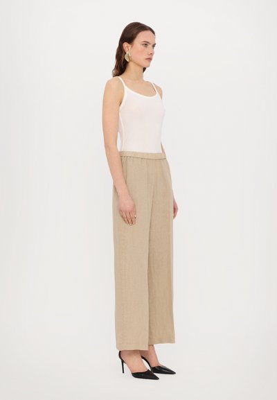 ASPESI PANTALONE - Tygbyxor - sabbia/sand