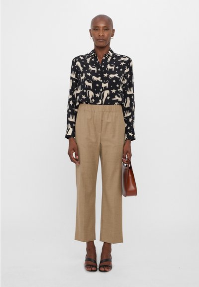 WEEKEND MaxMara HATELEY - Hlače - cammello