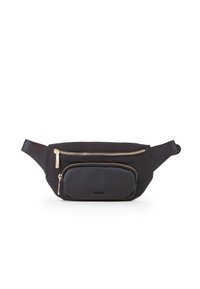 Marsupio nero realizzato in nylon con una tasca frontale in pelle texturizzata. Presenta cerniere dorate e una robusta tracolla regolabile.