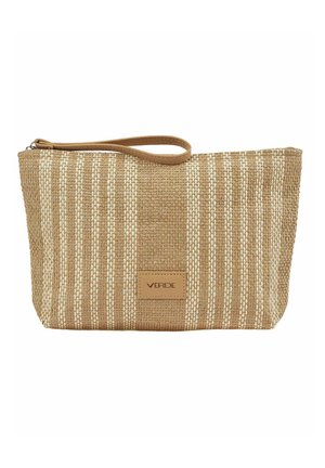 Bolso de mano rectangular tejido en beige y blanco con rayas, con cremallera y correa de muñeca, etiquetado con "VERDE" en un pequeño parche marrón en la parte delantera.