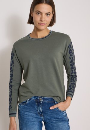 Cecil, LONG-SLEEVED ROUND-NECK TOP WITH LEOPARD PRINT DETAILS - T-shirt à manches longues - dried olive green