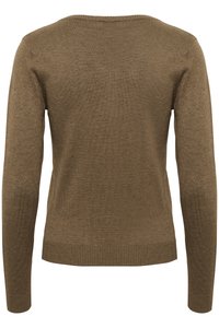 Bruine gebreide trui met lange mouwen, een ronde halslijn en ribgebreide zoom. Het materiaal lijkt zacht met een gladde textuur.