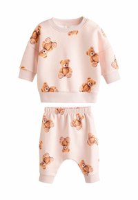 Unselected, neutral bear
