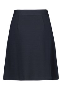 Tummansininen A-linjainen hame, jossa on teksturoitu kangas, leveä vyötärönauha, etupleatit ja sivuvetoketjukiinnitys.