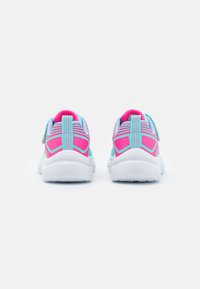 Skechers Performance GO miętowy