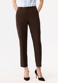 Non sélectionné, brown