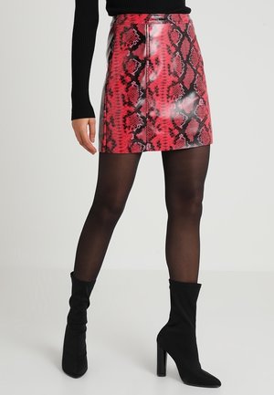 Minijupe - red