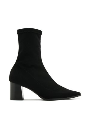 Ankle boot