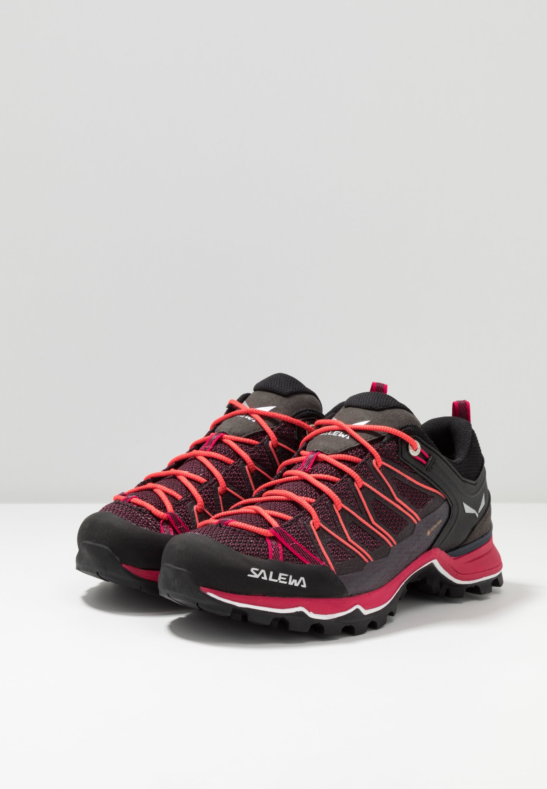 Salewa MTN TRAINER 2 GTX - Fjellsko - dark denim/fluo coral Salewa MTN TRAINER 2 GTX - Fjellsko - dark denim/fluo coral