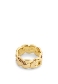 Złota pierścionek z plecionym wzorem, gładkimi powierzchniami i akcentami w postaci brązowych kamieni dla dodatkowego zainteresowania wizualnego.