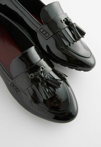 Next WIDE FIT FOREVER COMFORT CLEATED TASSEL LOAFERS - Slip-ins - black patent